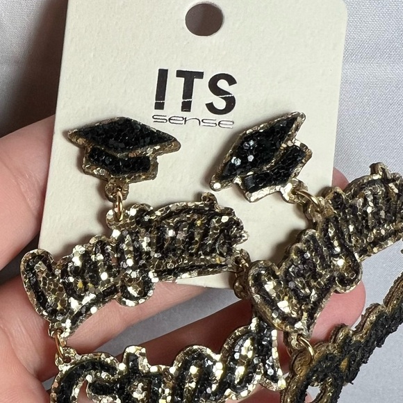 ITS Sense Black and Gold Graduation Cap Congrats Grad Dangle Earrings NWT - Picture 2 of 6